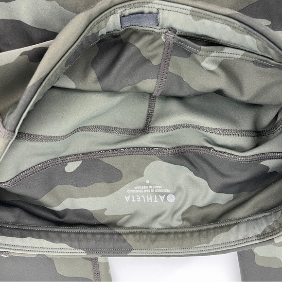 Athleta Camo Contender Leggings Olive Green Powerlift Small Yoga Run Gym Cropped - Picture 8 of 10
